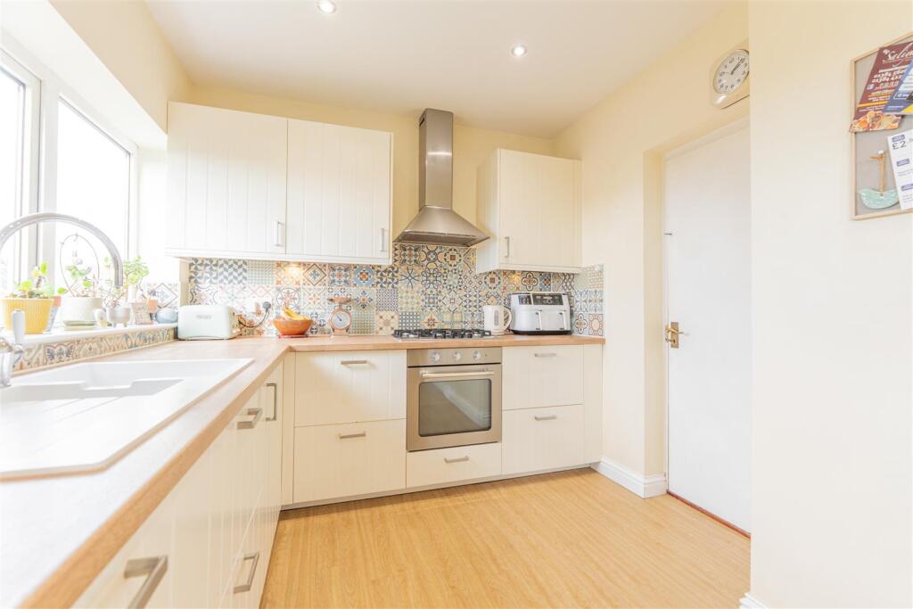 House in Dudley, West Midlands - View 3