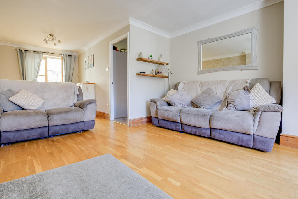 Wentworth Place, Scholes, Rotherham, S61 photo 3