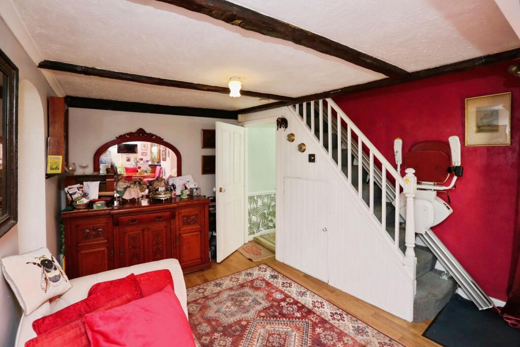 House in Southampton - More