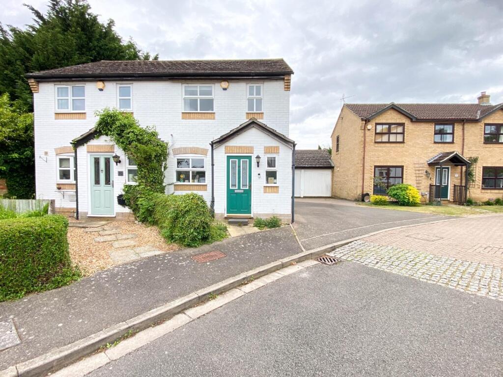 Main image of property: Brook Close, Histon, Cambridge