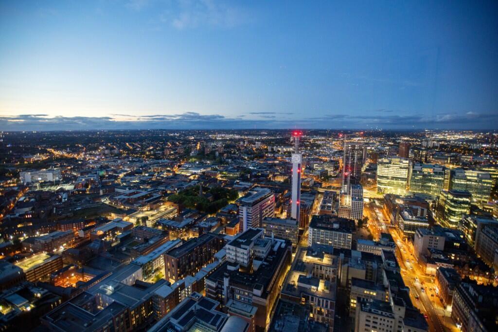 Apartment in Birmingham, Jewellery Quarter - View 3
