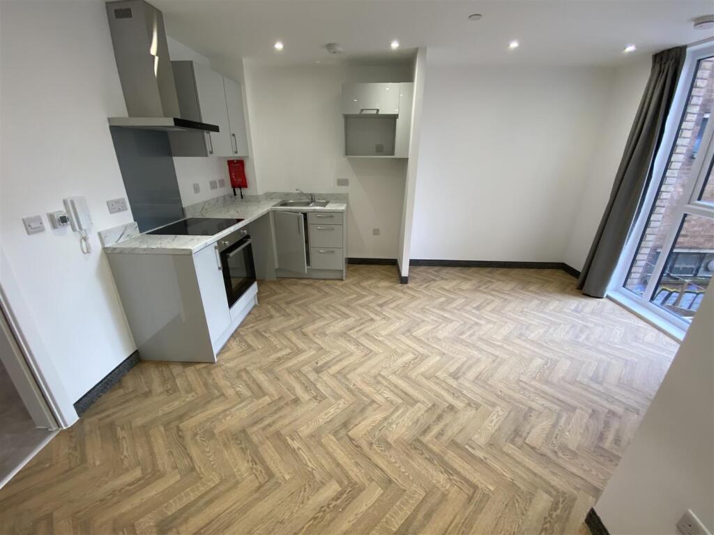 Apartment in Leicester - View 4