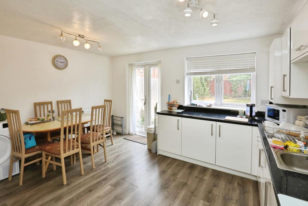 House in Eastleigh, Knightwood Park, Chandler's Ford - View 5