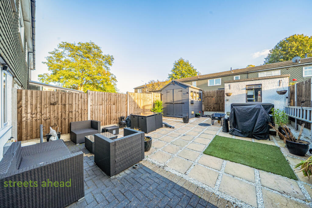 House in London, Brierley, Forestdale - More