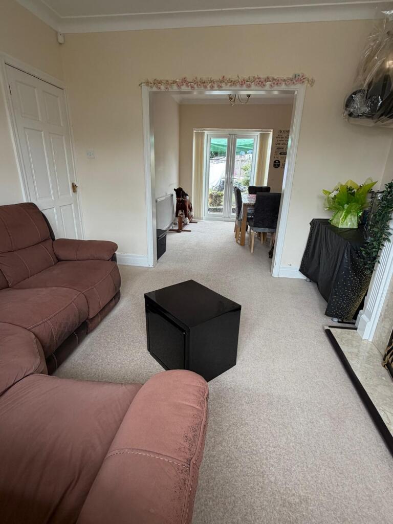 House in Bradford - View 3