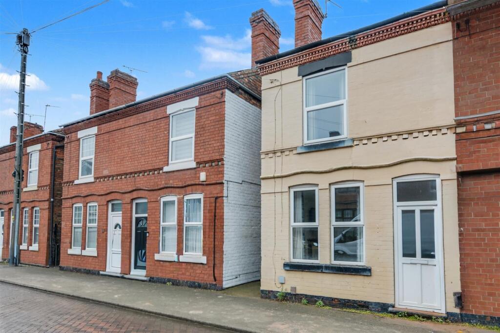 2-bed semi-detached on Bennett Street, Long Eaton, £170,000