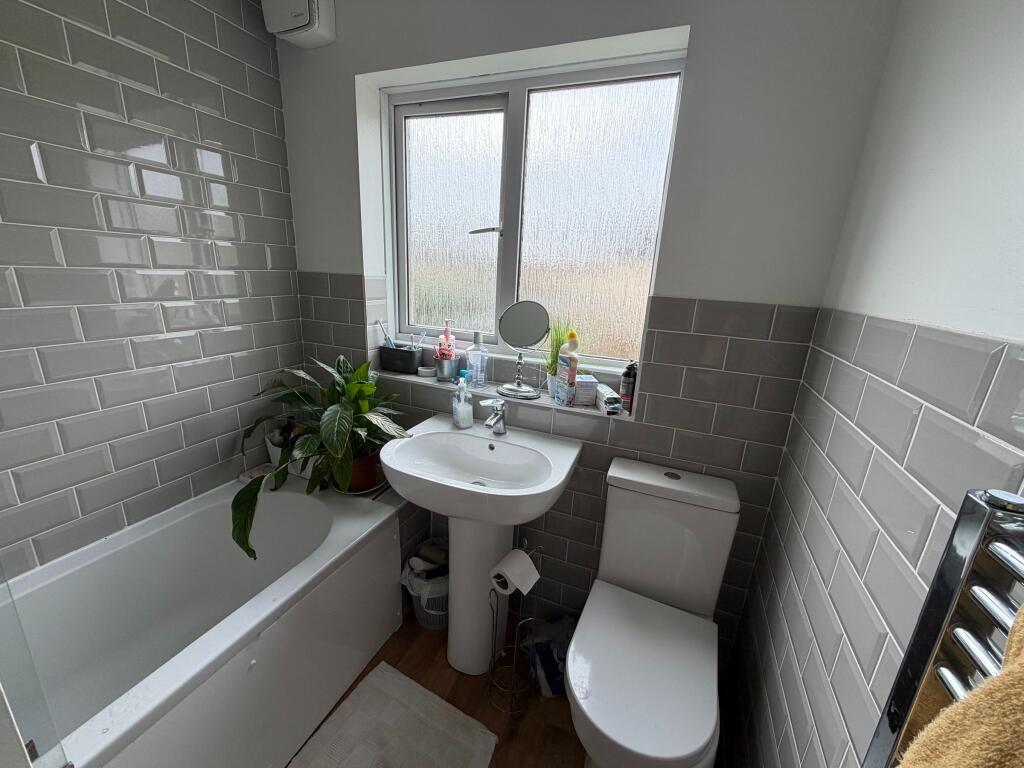 6 bedroom terraced house for rent