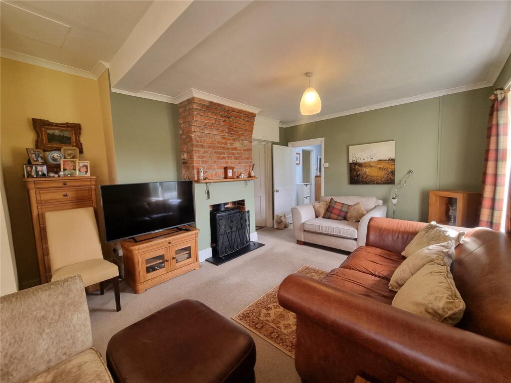 Halstead Road, Earls Colne, Colchester, Essex, CO6 photo 3