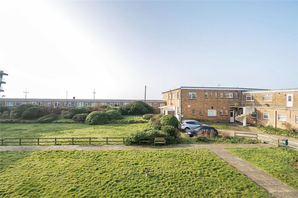 Heron Court, West Bay, Bridport, Dorset, DT6 photo 2