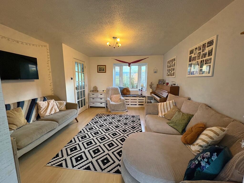 Gronau Close, Honiton photo 4
