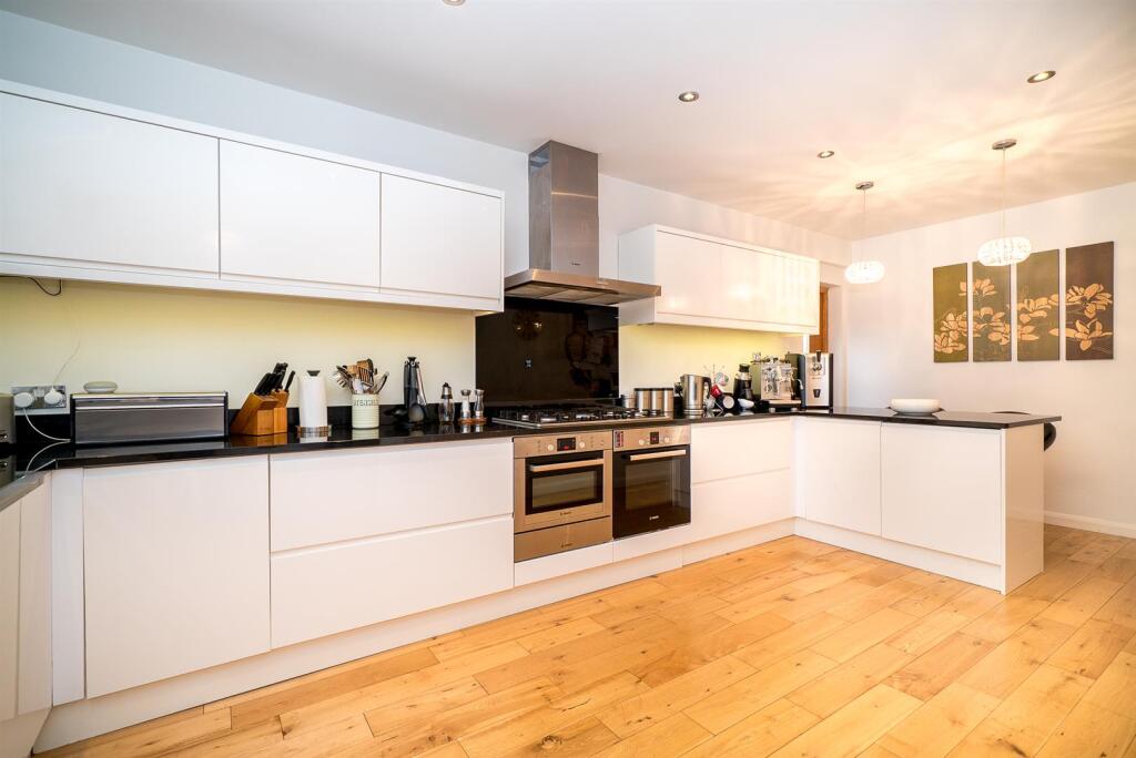 Additional image 15 of Harpenden Road, St. Albans