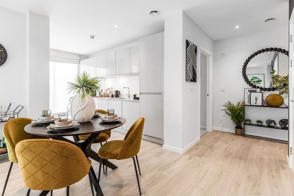 Apartment in London - View 5