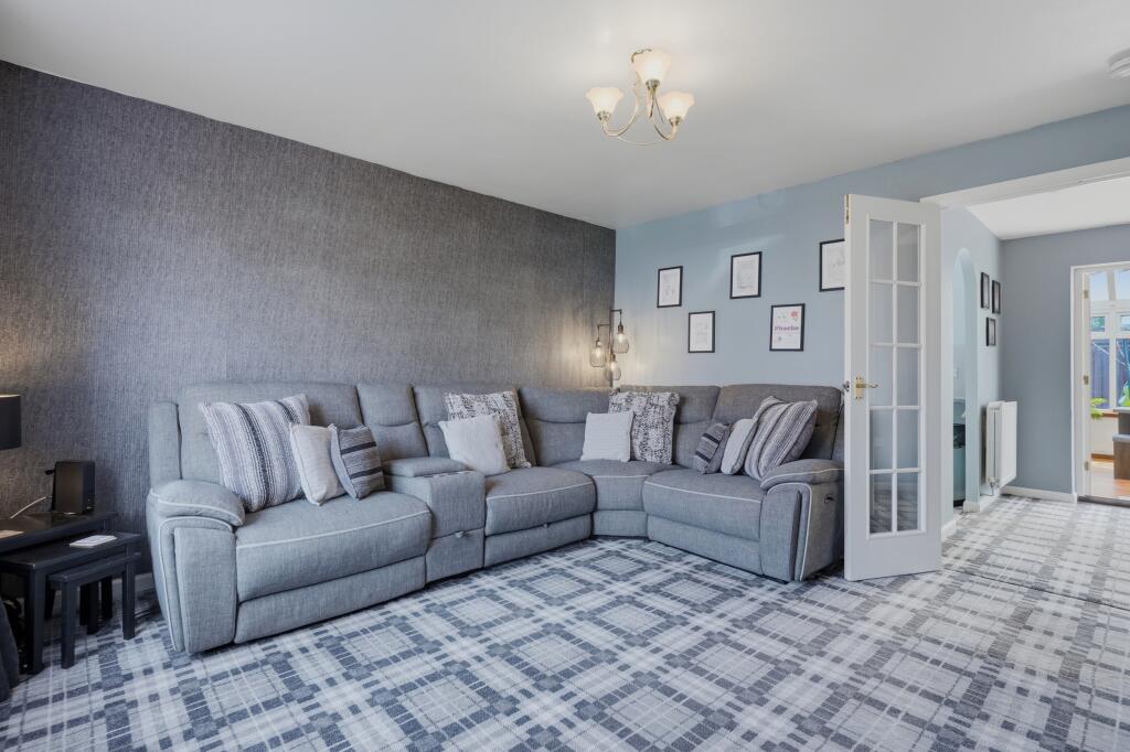 155, Obree Avenue, Prestwick KA9 2NT photo 2