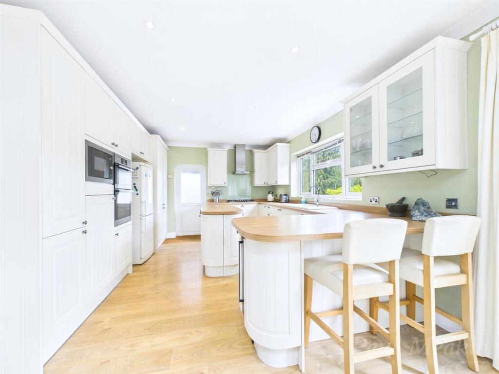 Main image of property: Beverley Road, Whyteleafe