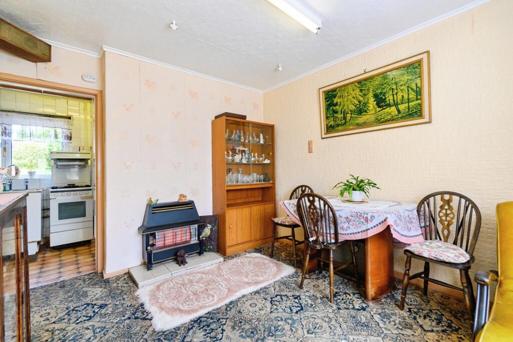 House in Salford, Greater Manchester - View 5
