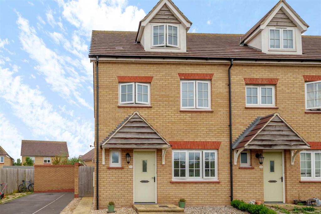 Main image of property: Rossiter Close, Bathpool