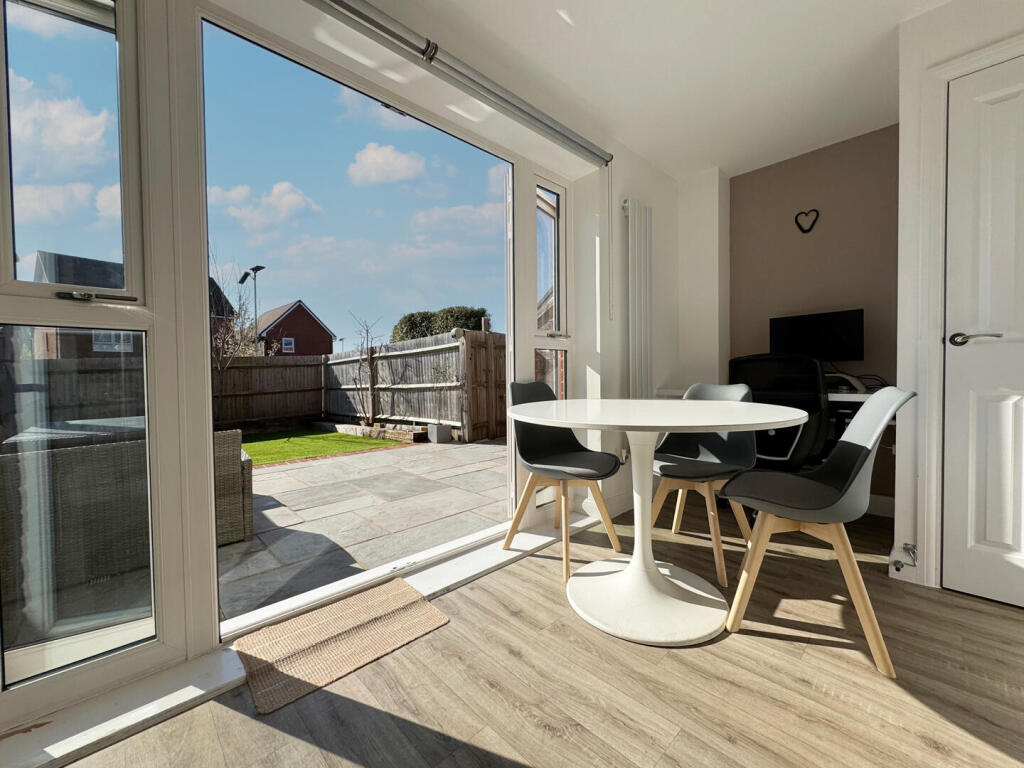 Parnell Close, Westhampnett, Chichester photo 4