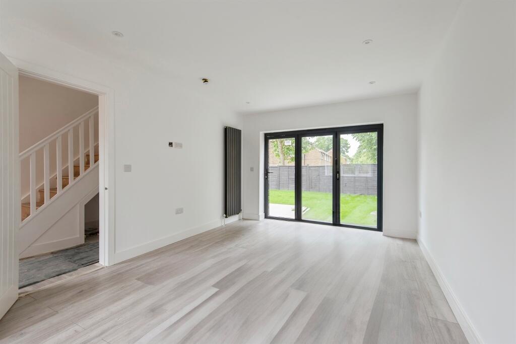 House in Stevenage, Roebuck - View 3