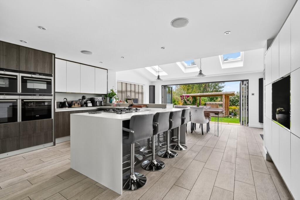 House in Bracknell - View 4