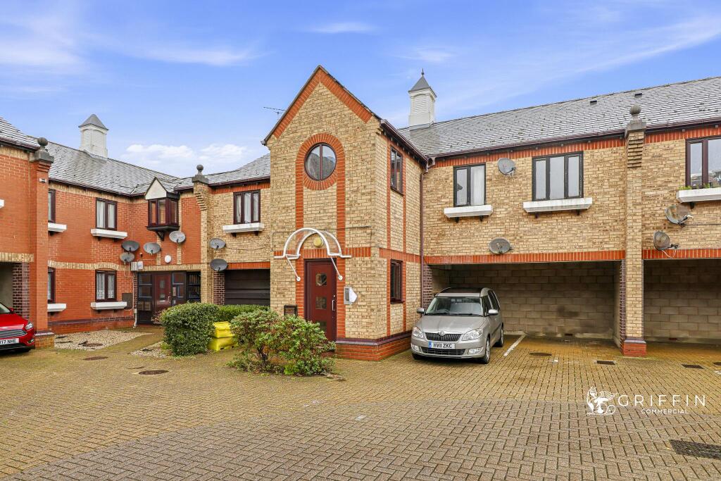 Main image of property: Jetty Walk, Grays, RM17