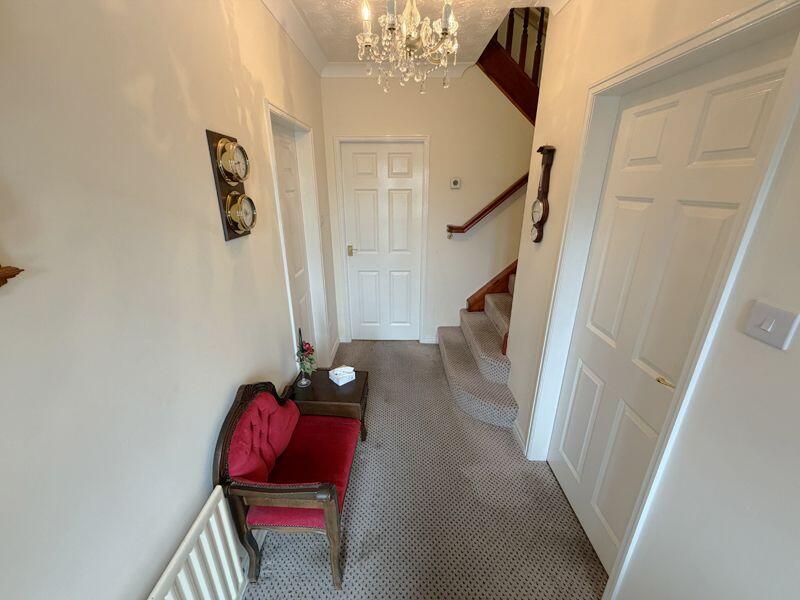 Champagne Avenue - Thornton Cleveleys - FY5 3UD photo 5
