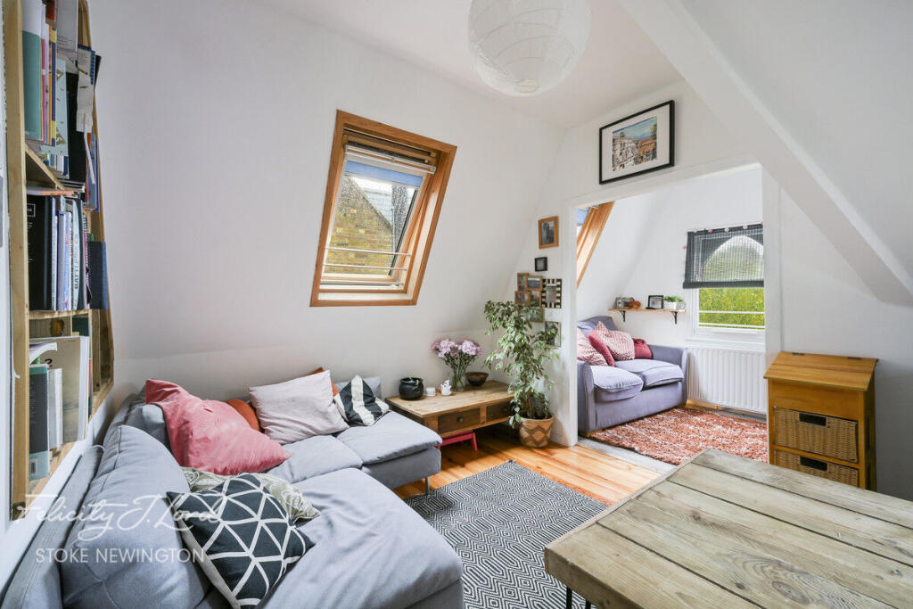 3-bed flat on West Bank, London N16, £550,000