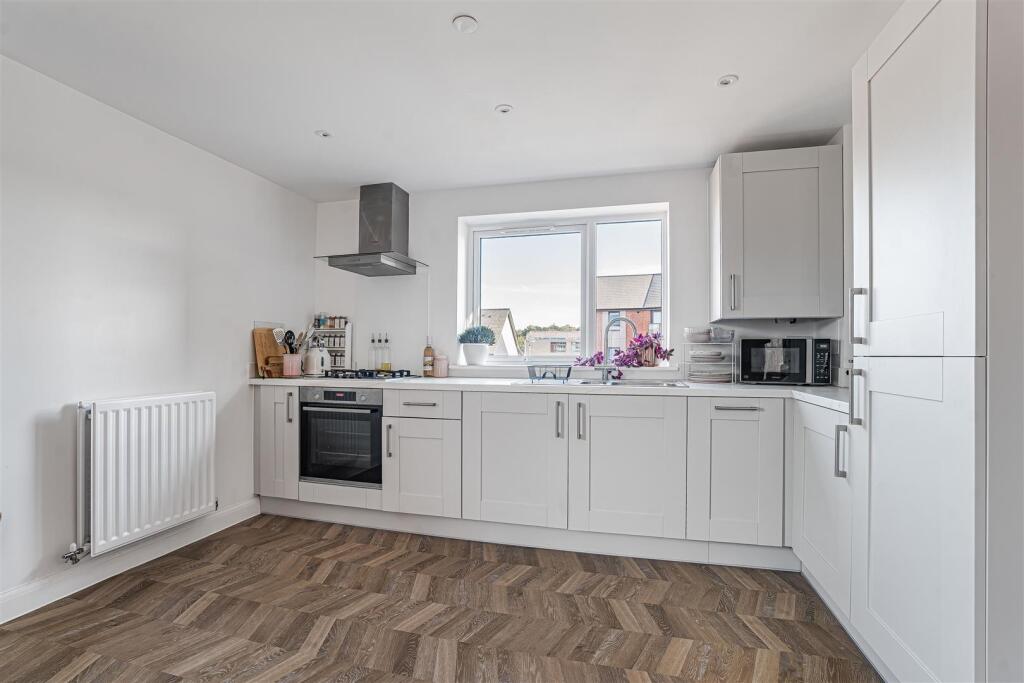Apartment in Exeter - View 3