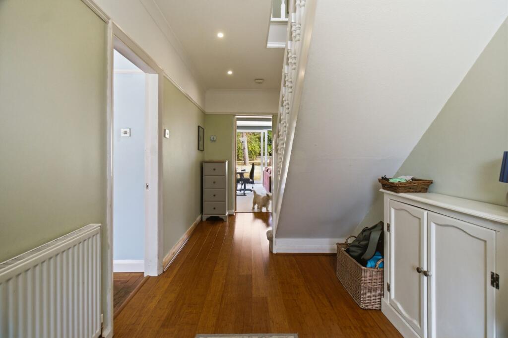 House in Worcester - View 5