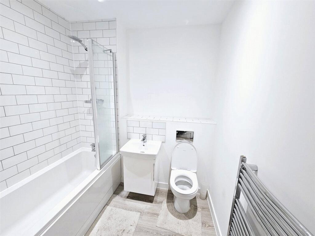 Additional image 5 of Eden Avenue, Balsall Heath, Birmingham, West Midlands, B12