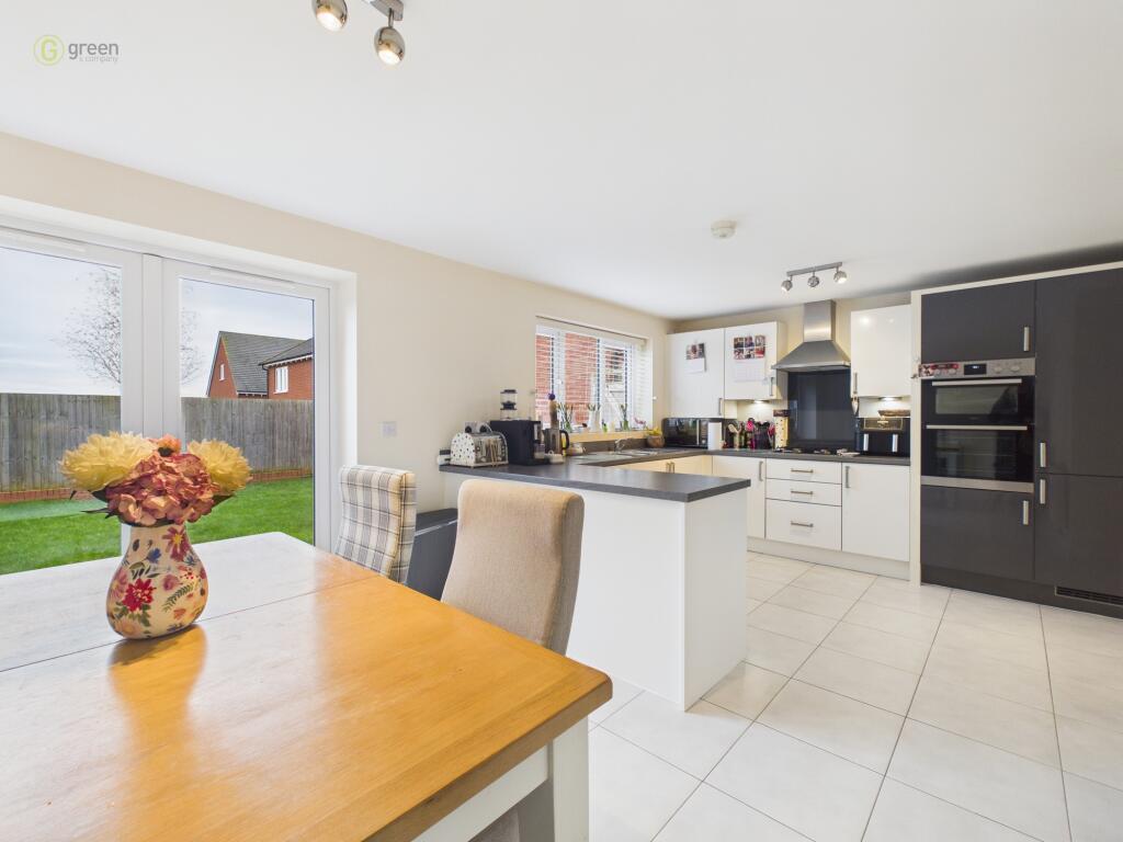 Meadow Way, Tamworth, B79 - View 3