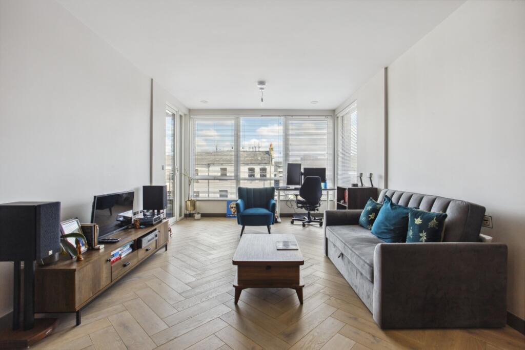 Main image of property: Oakleigh Road North London N20