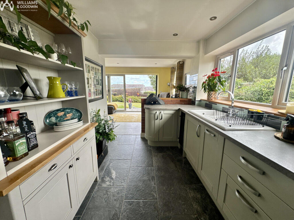 House in Holyhead, Porth-y-Felin - View 4