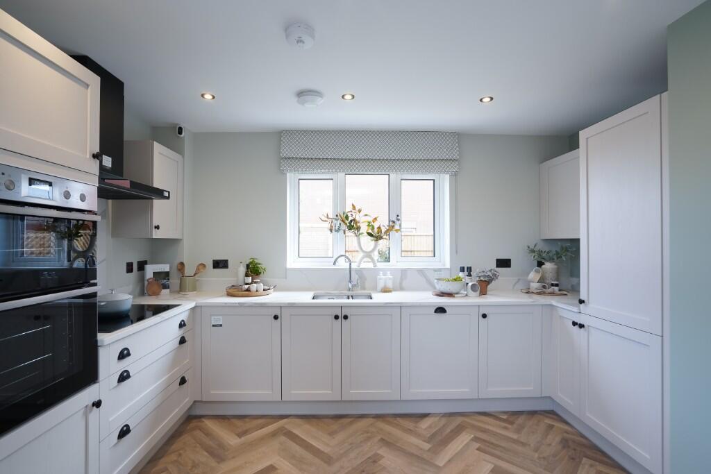 Barleyfield Drive, Nottingham, Nottinghamshire,
NG11 2AZ, 
UK photo 3