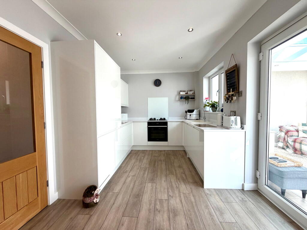 House in Barnsley, Monk Bretton - View 3