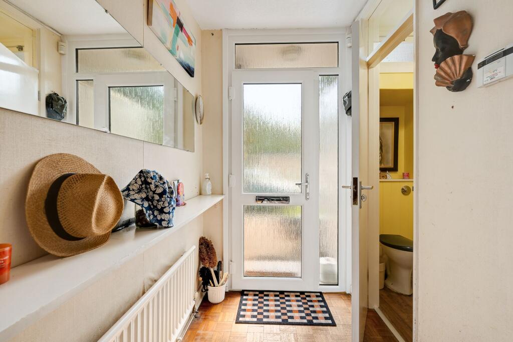 House in London - View 5