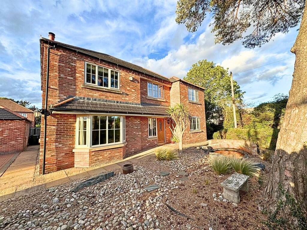 House in West Lindsey, Saxilby, Saxilby with Ingleby CP - View 3