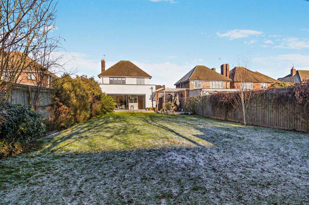 Highlands Way, Stamford photo 3
