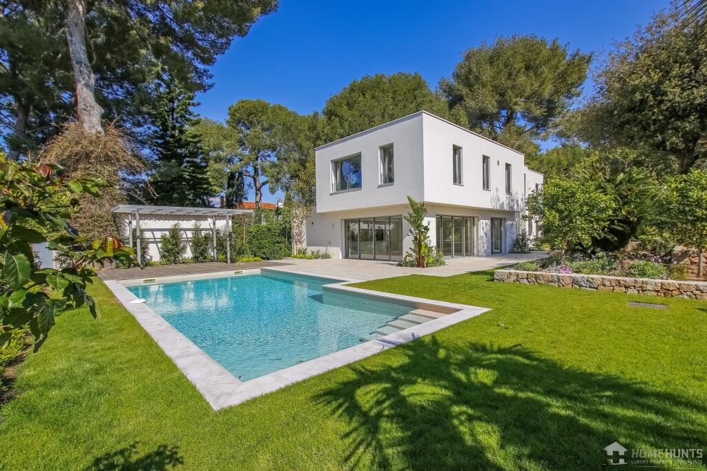 Main image of property: Provence-Alps-Cote d`Azur, Alpes-Maritimes, Antibes