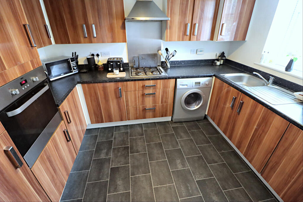 Royal Walk, Blackburn, BB2 photo 3