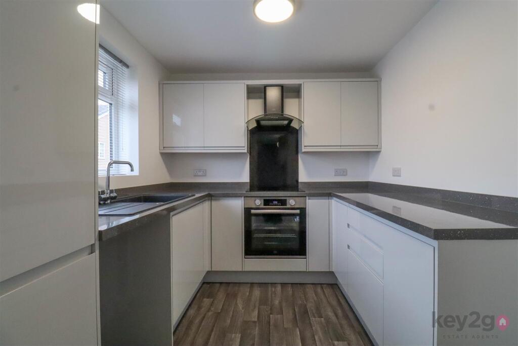 Apartment in Sheffield - View 4