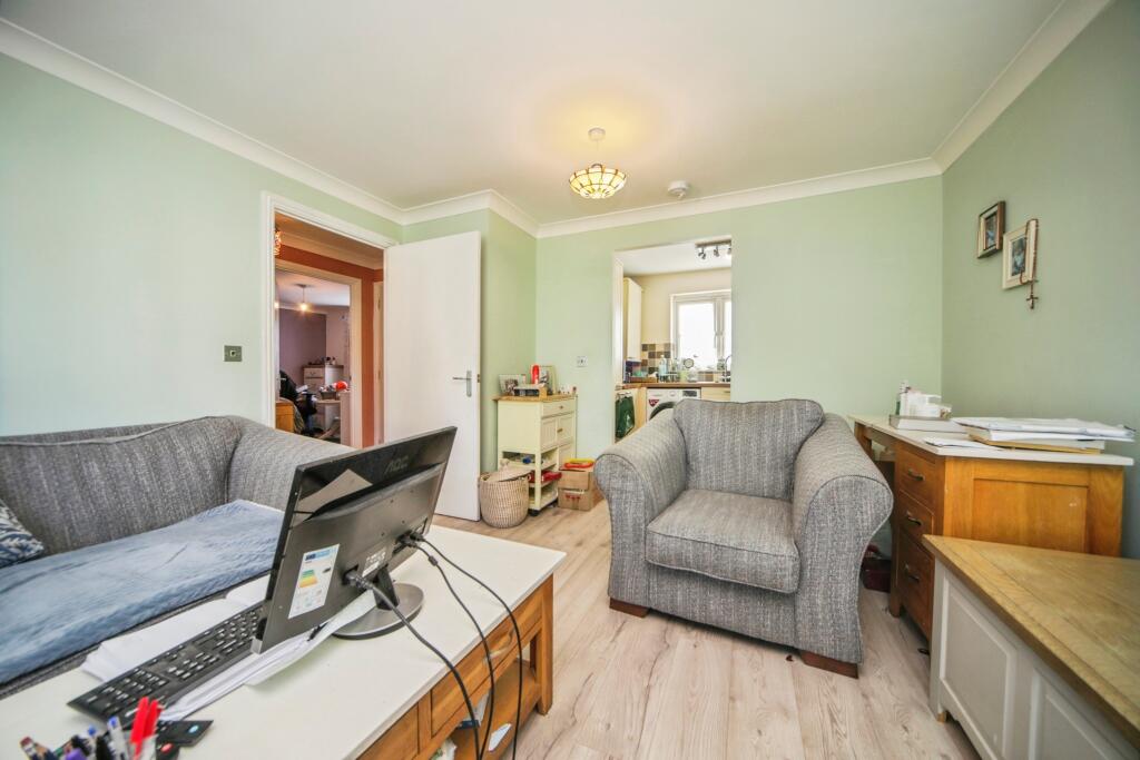 Apartment in Ipswich, Suffolk - View 3