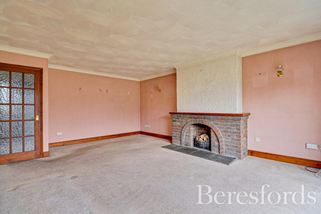 Barnmead Way, Burnham-on-Crouch, CM0 photo 3