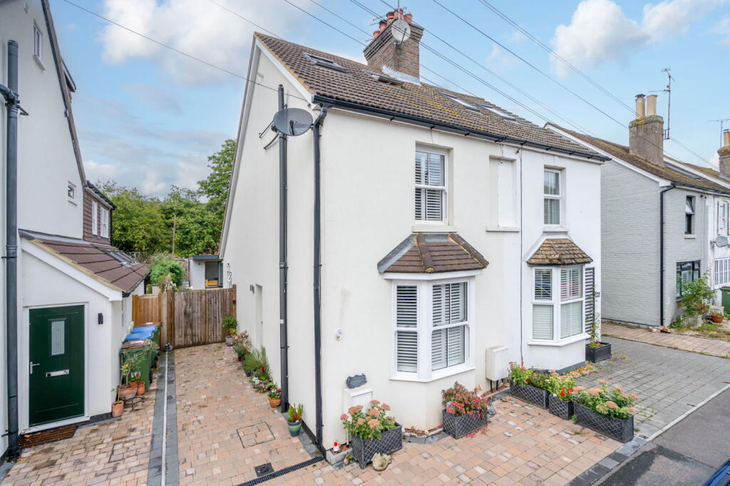 Main image of property: Spencers Road, Horsham, RH12