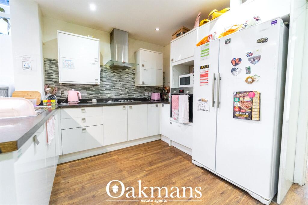 6 bedroom house for rent