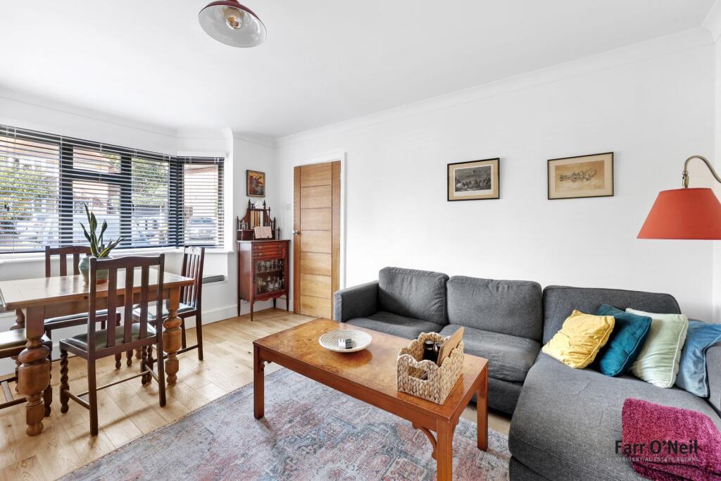 House in Epping Forest, Buckhurst Hill - View 5