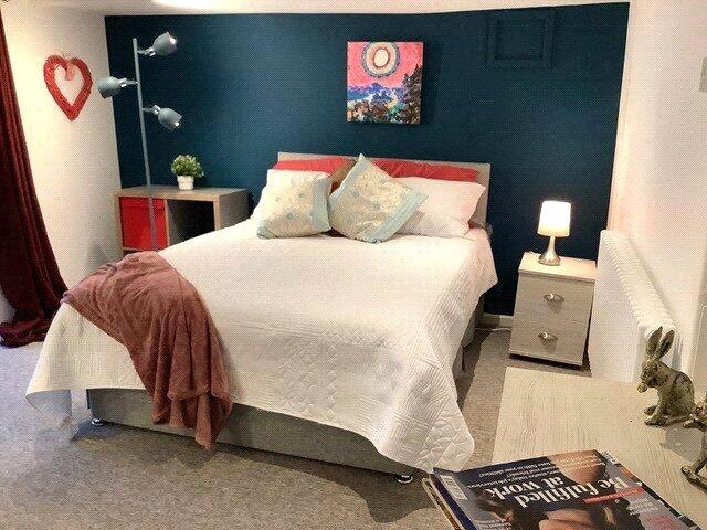 1 bedroom house for rent