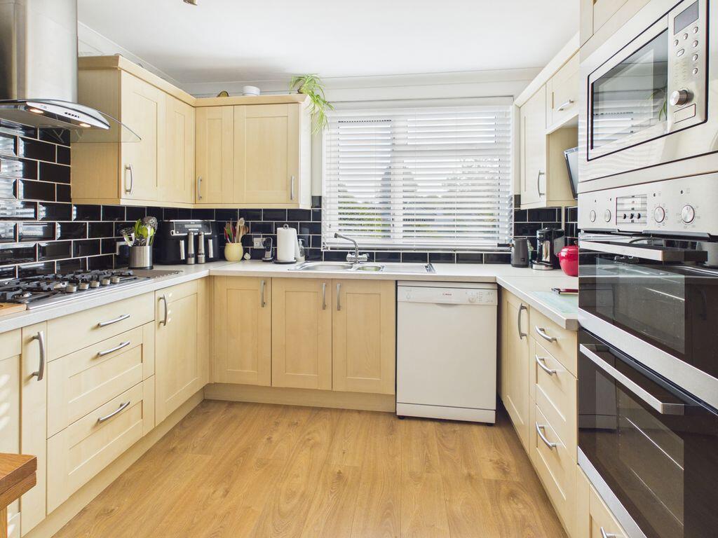 House in Tunbridge Wells, Pembury - View 4