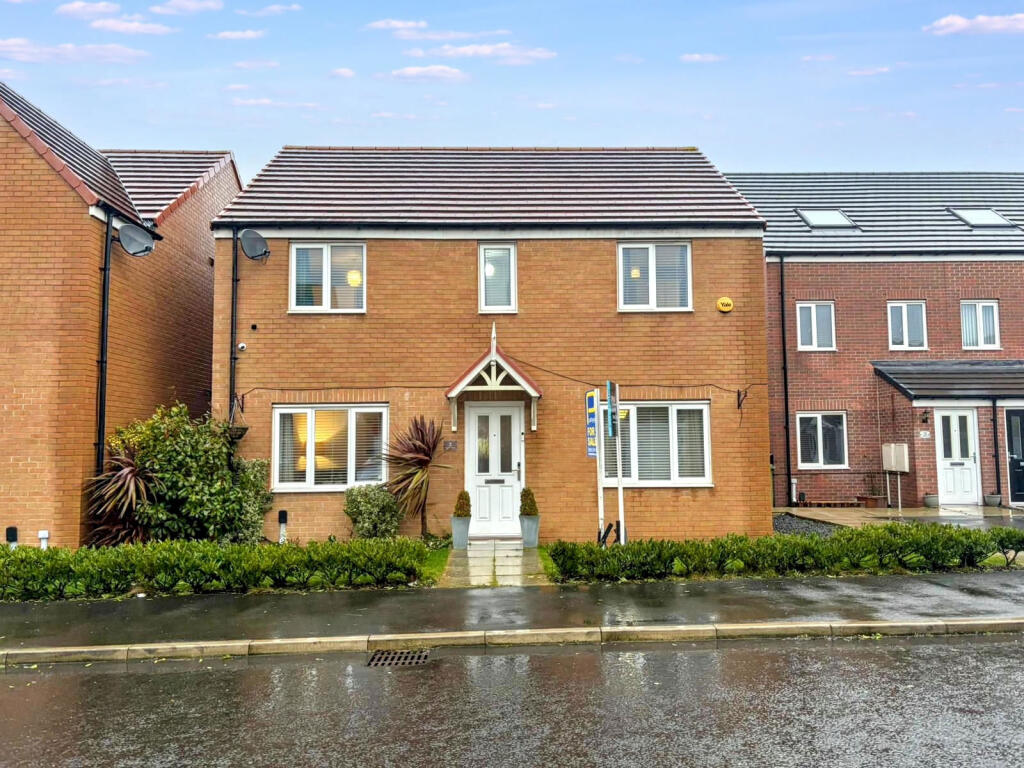 Main image of property: Warkworth Way, Amble, Northumberland, NE65 0FZ