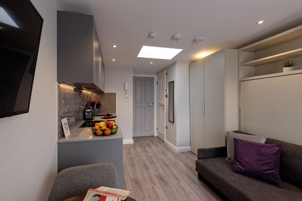 Studio flat for rent