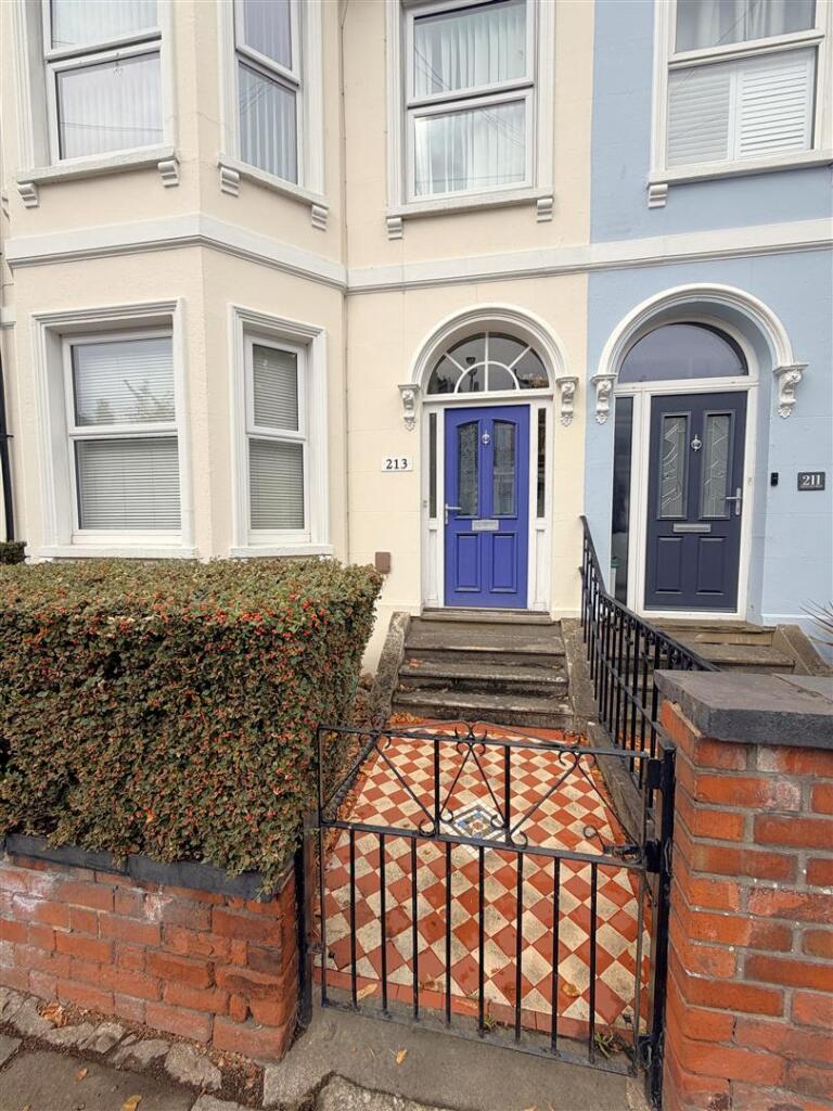 House in Cheltenham, Gloucestershire - View 4